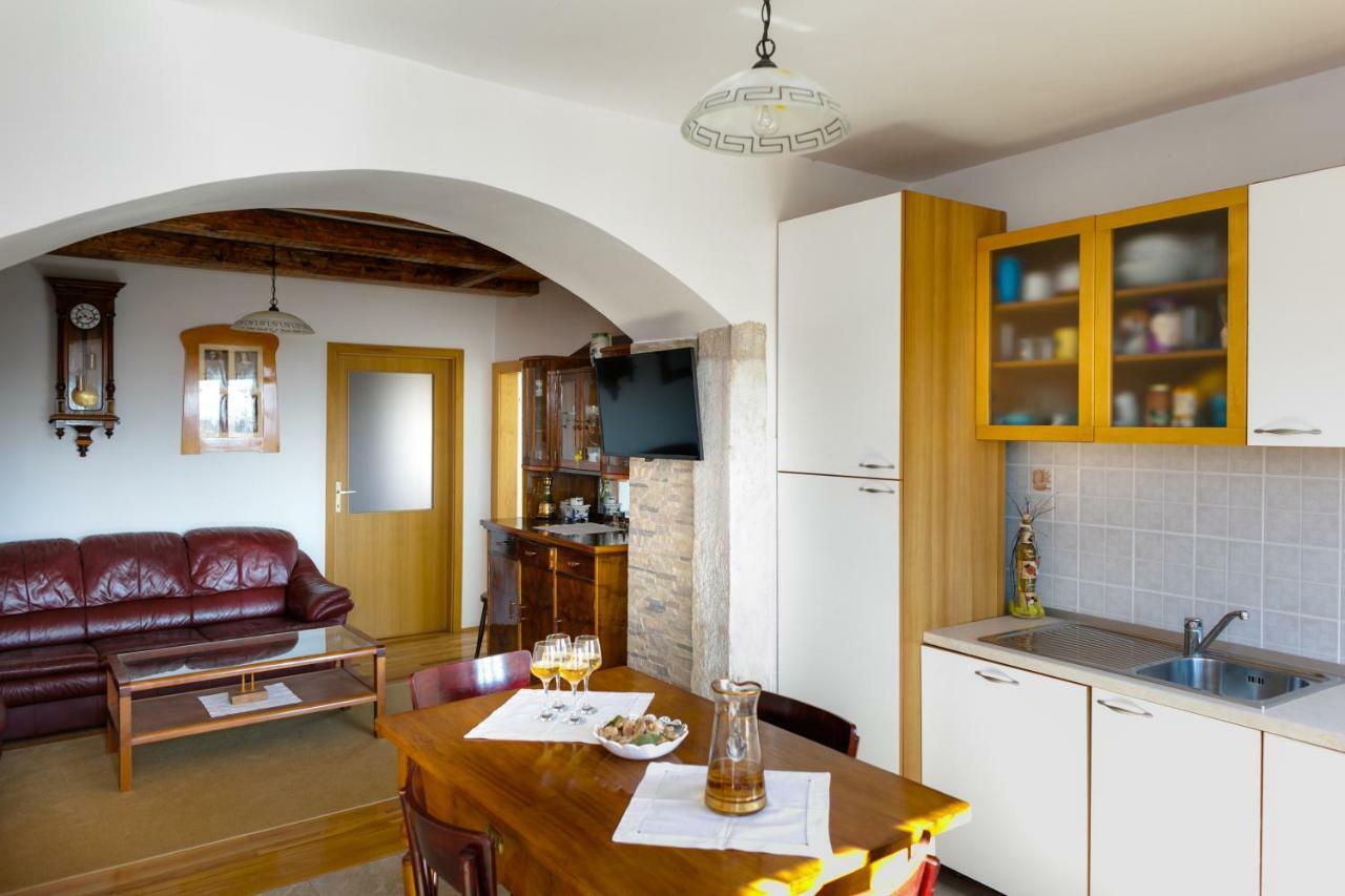Apartment Ane Kras Ngoại thất bức ảnh