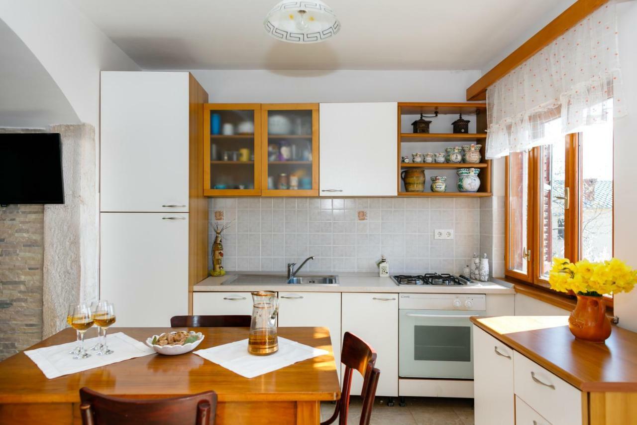 Apartment Ane Kras Ngoại thất bức ảnh